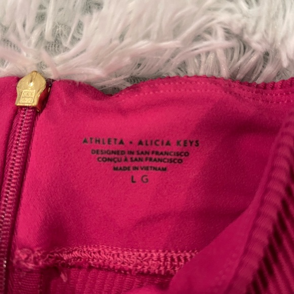 Athleta x Alicia Keys Top - Picture 3 of 3